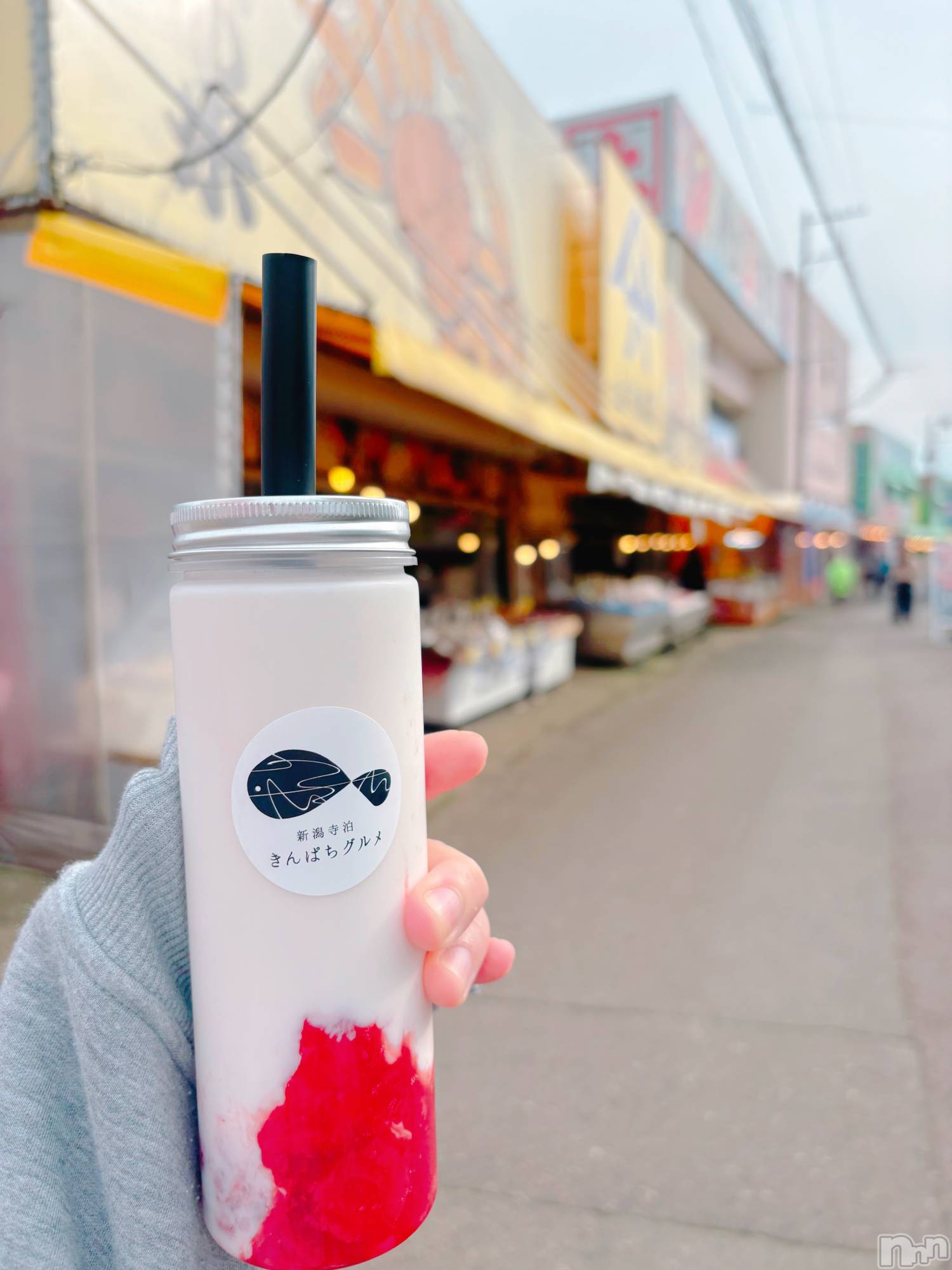 長岡デリヘル長岡人妻市(ナガオカヒトヅマイチ)めい★プルプルの唇&ロリ顔(31)の2026年4月9日写メブログ「密着しながら激しく揺れたい」