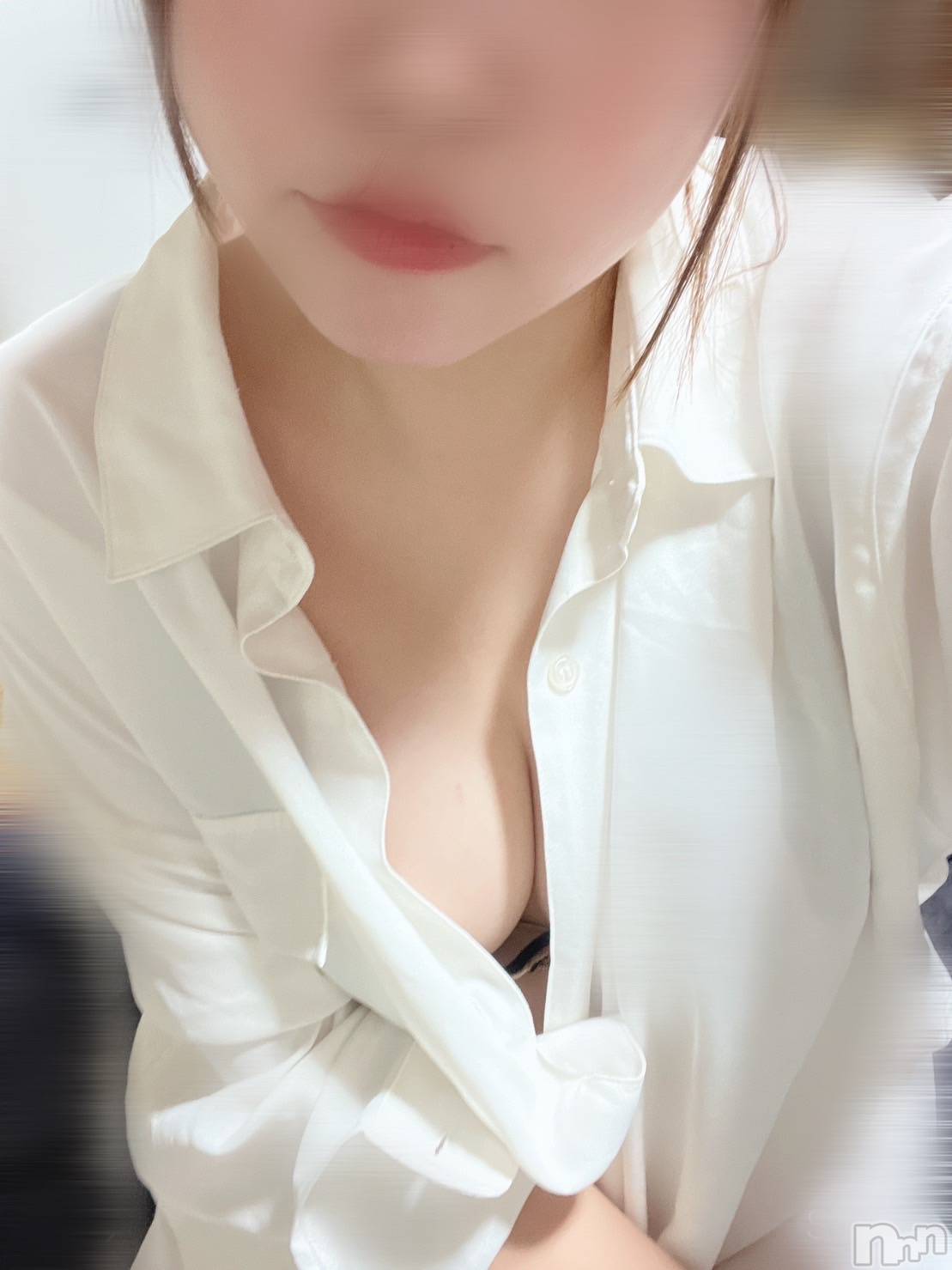 めい★プルプルの唇とロリ顔