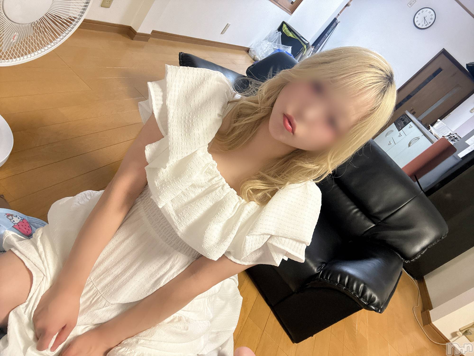 長岡デリヘル長岡人妻市(ナガオカヒトヅマイチ)めい★プルプルの唇とロリ顔(31)の2026年7月10日写メブログ「なんか人気」