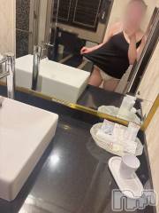 長岡デリヘル長岡人妻市(ナガオカヒトヅマイチ) めい★プルプルの唇&ロリ顔(31)の4月14日写メブログ「夜出勤です🙋‍♀️❤️」