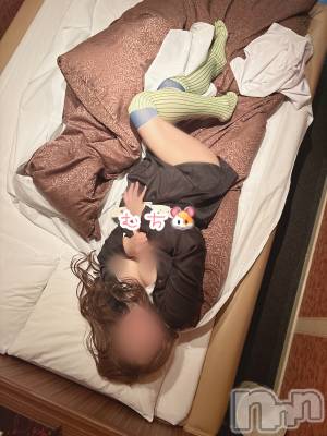 長岡デリヘル 長岡人妻市(ナガオカヒトヅマイチ) めい★プルプルの唇&ロリ顔(31)の7月22日写メブログ「柱に憧れる女」