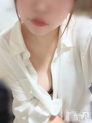 めい★プルプルの唇&ロリ顔(31) 身長157cm、スリーサイズB83(D).W60.H84。長岡人妻デリヘル 長岡人妻市(ナガオカヒトヅマイチ)在籍。