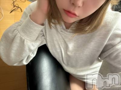 長岡デリヘル 長岡人妻市(ナガオカヒトヅマイチ) めい★プルプルの唇&ロリ顔(31)の11月5日写メブログ「でんわ…😳」