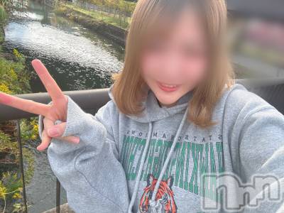 長岡デリヘル 長岡人妻市(ナガオカヒトヅマイチ) めい★プルプルの唇&ロリ顔(31)の11月13日写メブログ「イェーイ✌︎('ω')✌︎」