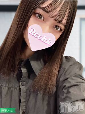 ロビン☆Gカップクォーター美女(22) 身長155cm、スリーサイズB88(G以上).W56.H86。長岡デリヘル ROOKIE(ルーキー)在籍。