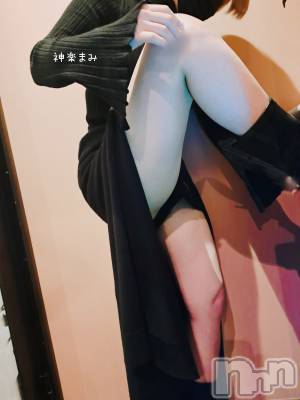 上越人妻デリヘル らぶ妻　～新潟の人妻が集う店～(ラブツマ) 【新人】神楽まみ★美巨乳(30)の11月15日写メブログ「何見てんのよ(恥)」