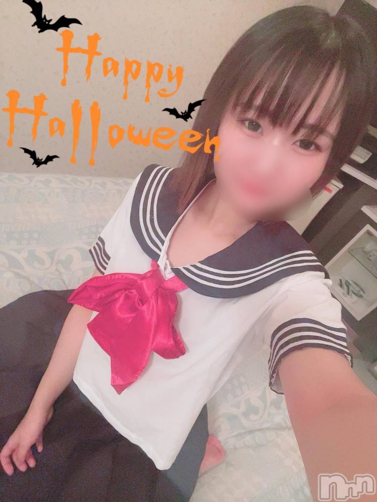 上越デリヘルわちゃわちゃ(ワチャワチャ) めろ☆爆発的！激カワロリ娘(19)の11月1日写メブログ「ハピハロ🎃」