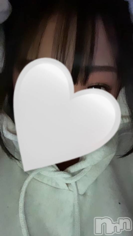 新潟メンズエステ(メンズスパカミノテ)の2023年11月24日お店速報「⭐︎出勤⭐︎大人気れなちゃん2日連続出勤‼️このチャンス逃せません✨」