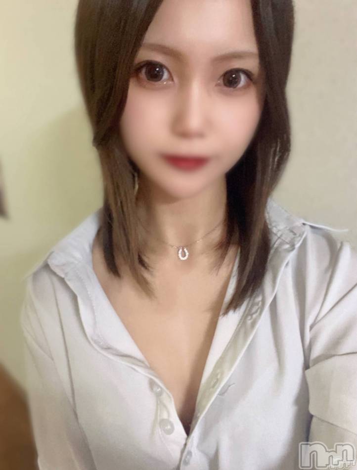 新潟メンズエステ(メンズスパカミノテ)の2024年6月7日お店速報「✨愛くるしスレンダー美女‼︎まなちゃんの紹介です✨」