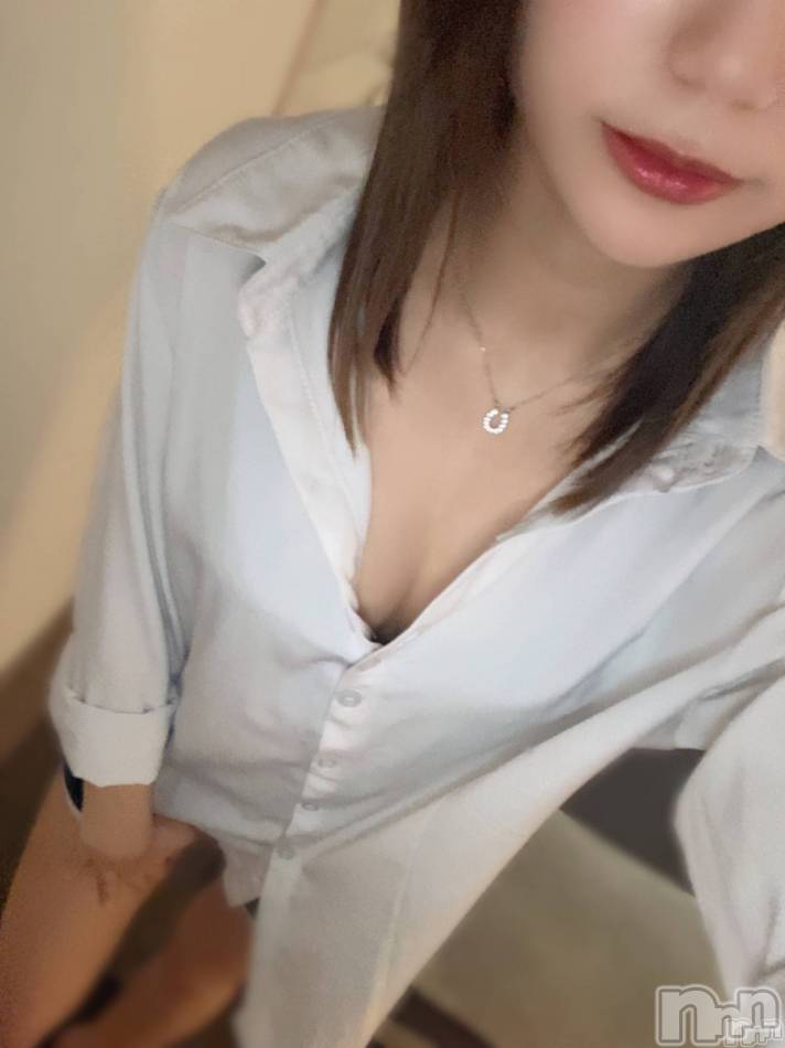 新潟メンズエステ(メンズスパカミノテ)の2024年6月18日お店速報「✨愛くるしスレンダー系美女‼︎まなちゃんの紹介です✨」