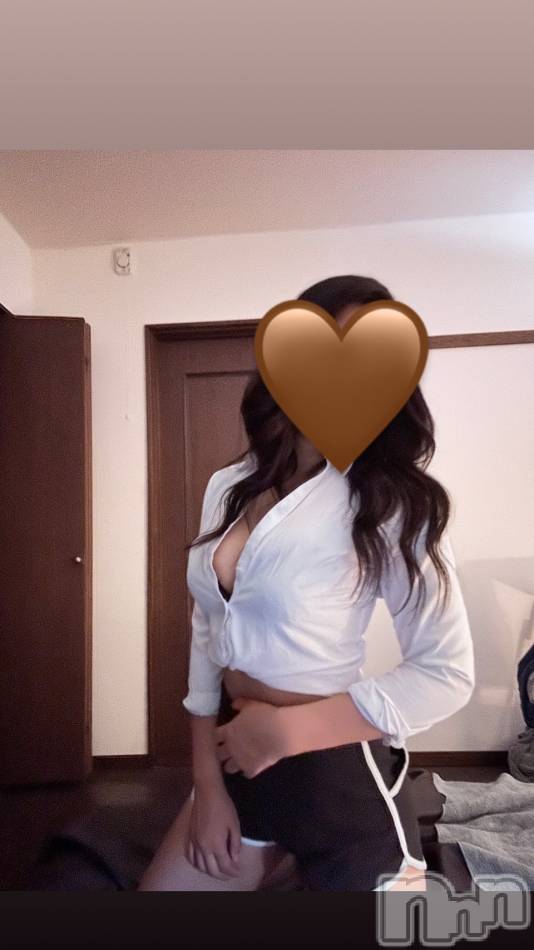 新潟メンズエステ(メンズスパカミノテ)の2024年10月2日お店速報「⭐︎10/2(水)のセラピストはこちら⭐︎」