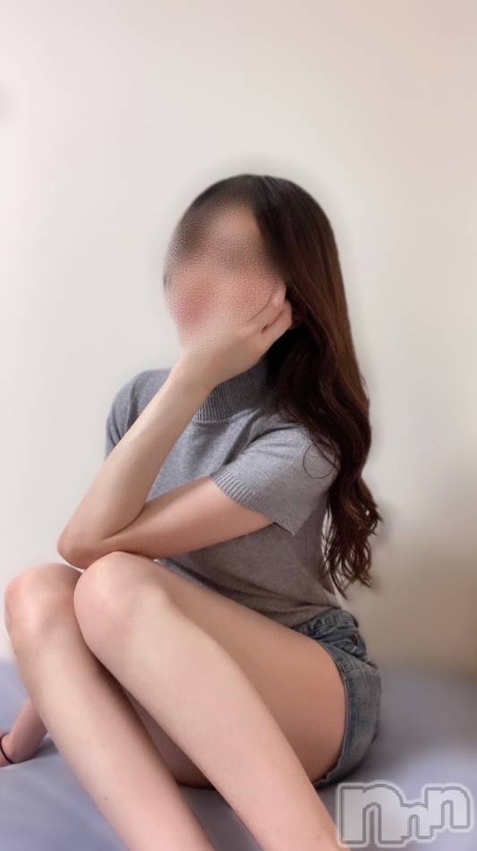 新潟メンズエステ(メンズスパカミノテ)の2024年10月17日お店速報「⭐︎10/17(木)のセラピストはこちら⭐︎」