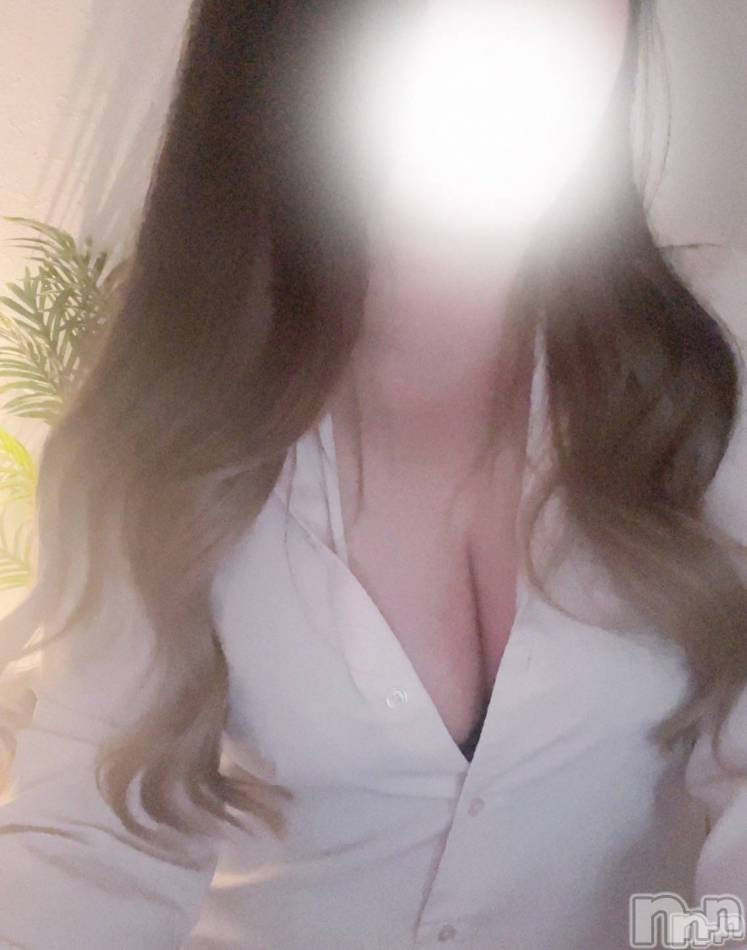 新潟メンズエステ(メンズスパカミノテ)の2025年6月22日お店速報「💎キラキラ宝石系美女💎」