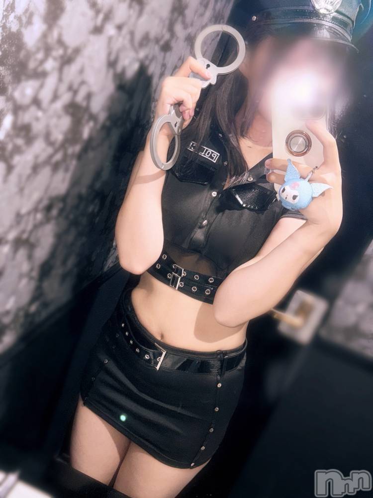 新潟駅前セクキャバ・いちゃきゃばCLUB I’S(クラブアイズ) ゆりの10月30日写メブログ「おまわりさーーーん(*」´□`)」」