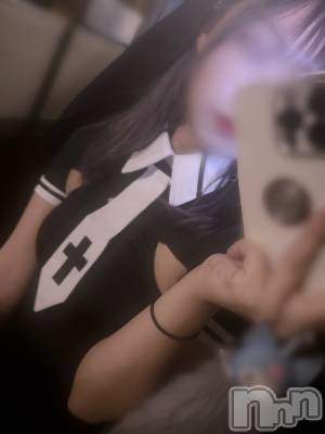 新潟駅前セクキャバ・いちゃきゃばCLUB I’S(クラブアイズ) ゆりの10月25日写メブログ「お菓子くれないと…👻💕」