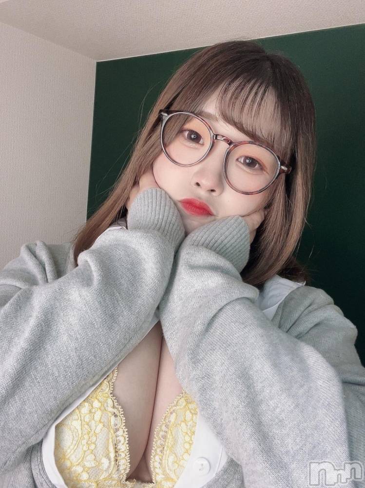 三条デリヘルalphaGOLD(アルファゴールド) ろみ(22)の10月20日写メブログ「出勤したよん」