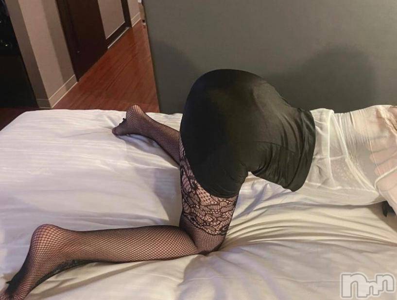新潟人妻デリヘル不倫檸檬(フリンレモン)麗奈（れいな）(45)の2024年11月1日写メブログ「本日60分10000円♡華の金曜日サービスでーです♡」