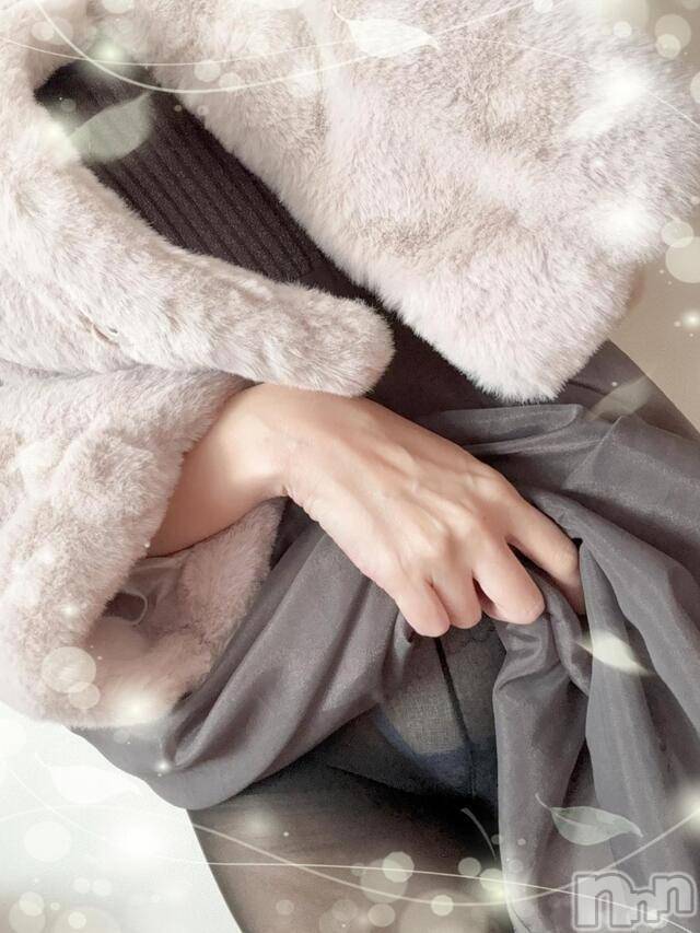 新潟人妻デリヘル新潟人妻デリバリーヘルス 下心 ～したごころ～(シタゴコロ)冬月(ふゆつき)奥様(22)の2024年11月26日写メブログ「笑いすぎてお腹いたい」