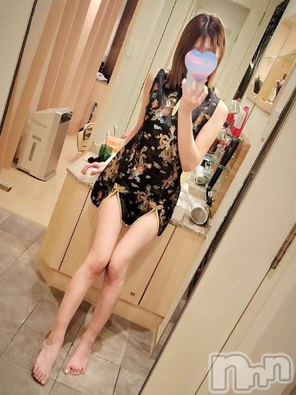 新潟人妻デリヘル熟女の風俗 最終章(ジュクジョノフウゾクサイシュウショウ)みさ(37)の2025年8月1日写メブログ「脱がせる？このまま…？♡」