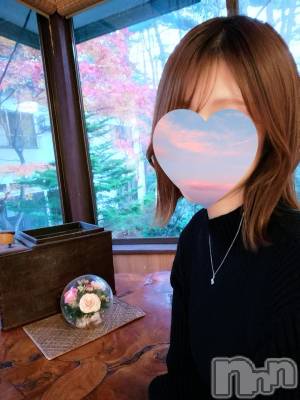 新潟人妻デリヘル 熟女の風俗 最終章(ジュクジョノフウゾクサイシュウショウ) みさ(37)の11月12日写メブログ「みさと紅葉…♡」
