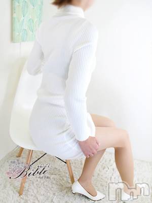 ◇ユウカ◇体験美熟女(43) 身長163cm、スリーサイズB87(E).W59.H88。上田発人妻デリヘル BIBLE～奥様の性書～(バイブル～オクサマノセイショ～)在籍。