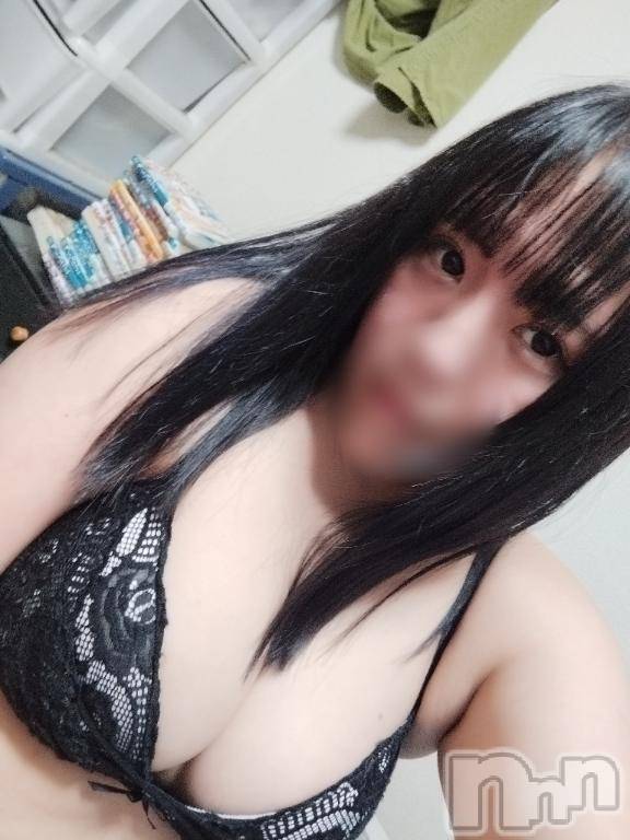 新潟デリヘル奥様特急 新潟店(オクサマトッキュウニイガタテン)あいす(24)の2025年11月12日写メブログ「待機中♥」