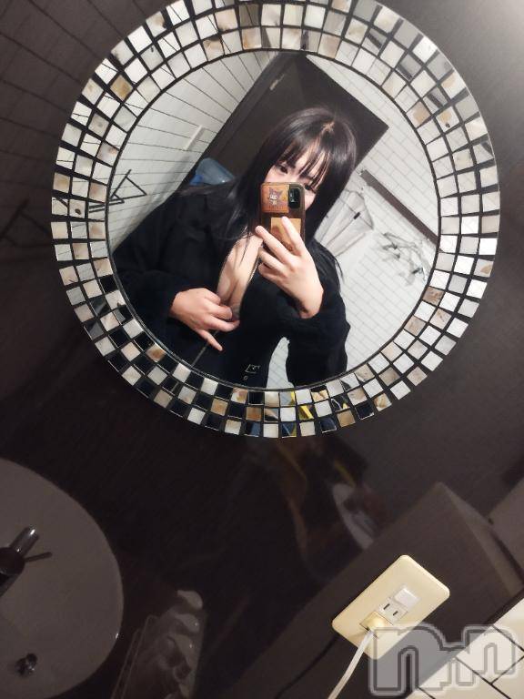 新潟デリヘル奥様特急 新潟店(オクサマトッキュウニイガタテン)あいす(24)の2025年11月13日写メブログ「おっぱい♥」