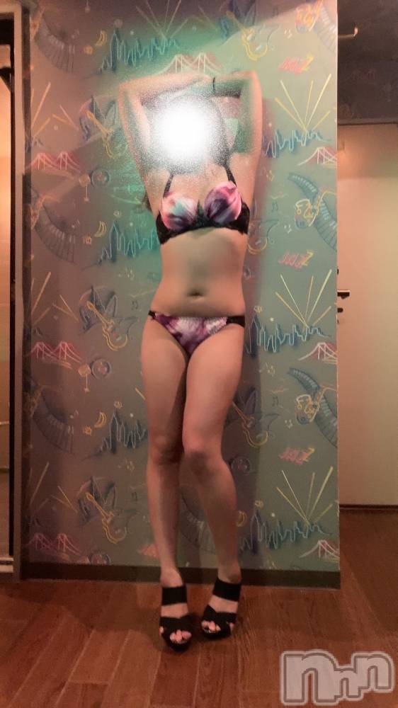 新潟デリヘル奥様特急 新潟店(オクサマトッキュウニイガタテン) きわみ(28)の11月7日写メブログ「15時から🩷」