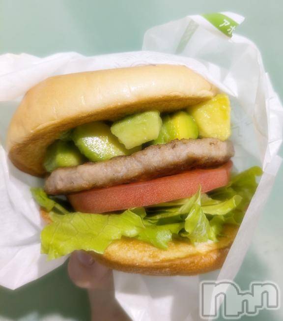 新潟デリヘルGRACE　新潟(グレース　ニイガタ) 柏木(30)の12月7日写メブログ「モスのアボカドバーガー🥺💚」