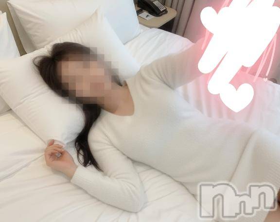 新潟デリヘルGRACE　新潟(グレース　ニイガタ)柏木(30)の2025年10月26日写メブログ「気づいたら髪がのびてた～💇‍♀️🌸」