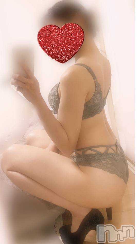 長岡デリヘル(ナガオカノカレンナツマタチ～ヒミツノオウセ～)の2024年6月29日お店速報「愛嬌溢れる色気【工藤さりな】ご案内です」