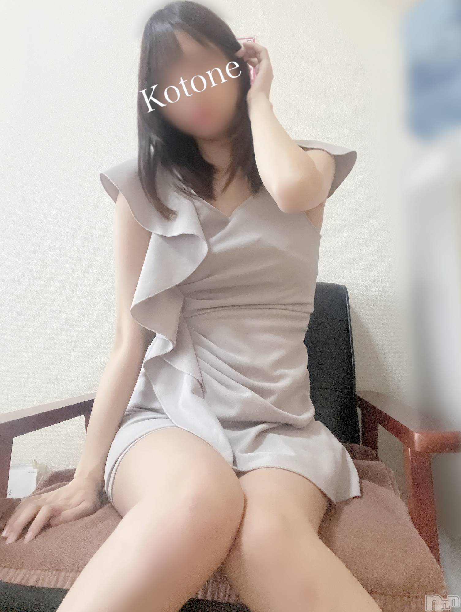 新潟メンズエステあろまえすて＠新潟(アロマエステアットニイガタ)琴音＊ことね(22)の2025年11月5日写メブログ「昼の駐車場で乱交パーティー開催」