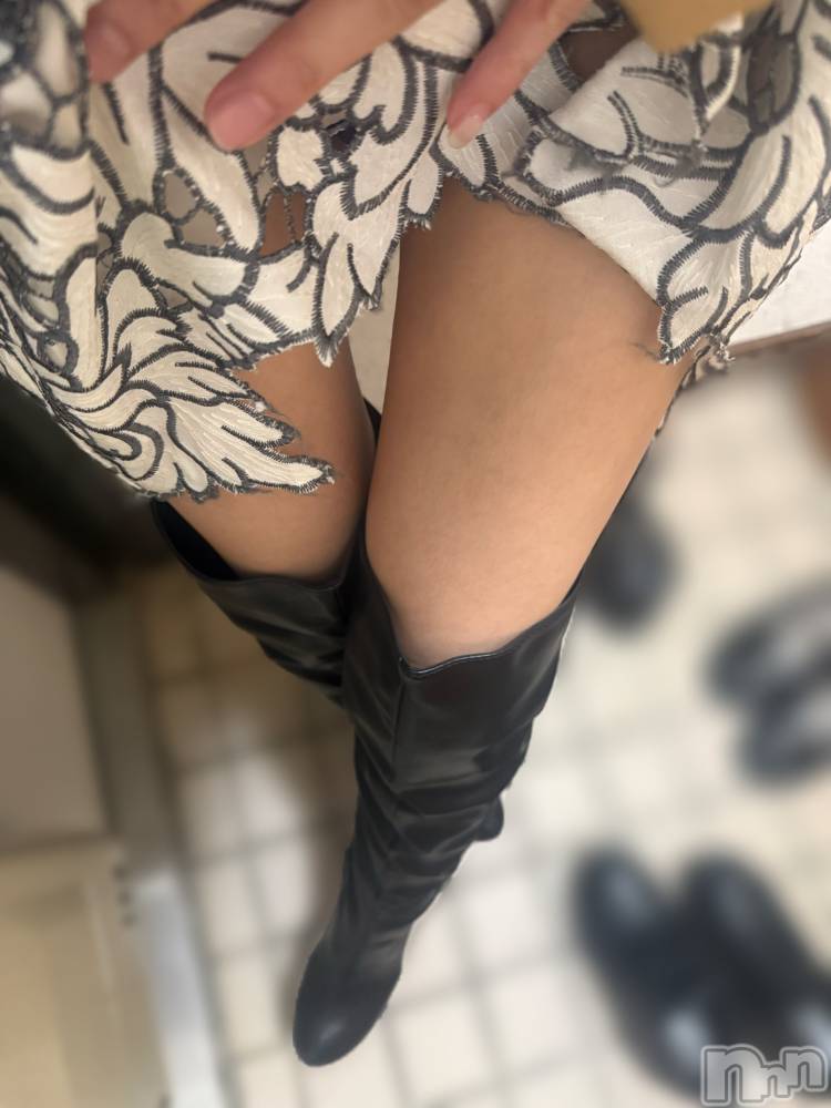 新潟デリヘルCherish Amulet(チェリッシュ アミュレット) ゆいな★(30)の11月1日写メブログ「この時期やってきた」