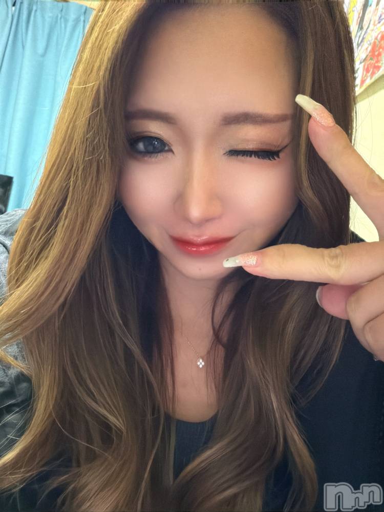 ��Į����Х��顦�����Club ILY(����֥����꡼) ���ޤ�1��19���̥�֥����֤Фä��Ф���🫠��