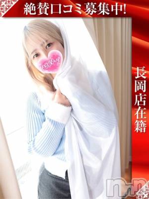 こはる(23) 身長159cm、スリーサイズB87(E).W59.H89。長岡デリヘル 奥様特急 長岡店(オクサマトッキュウナガオカテン)在籍。