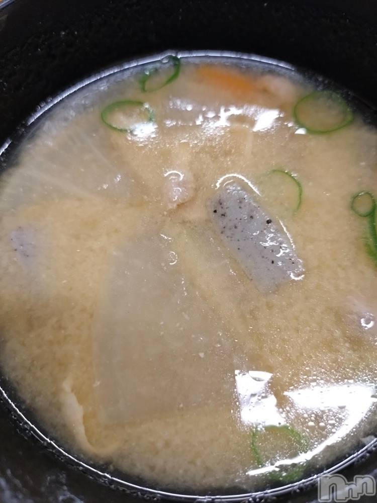 長岡デリヘル長岡人妻市(ナガオカヒトヅマイチ) ひかり★リアル不倫体感度250%(38)の11月19日写メブログ「休み明け＊*」
