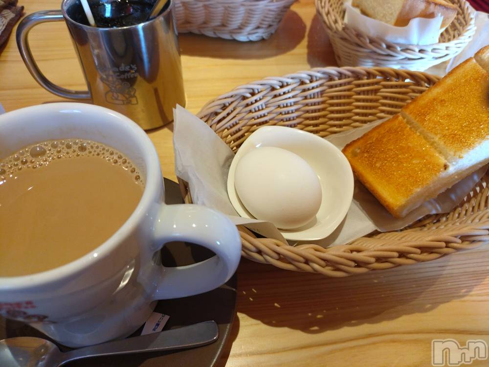 長岡人妻デリヘル長岡人妻市(ナガオカヒトヅマイチ) ひかり★リアル不倫体感度250%(38)の1月18日写メブログ「モーニング＊*」