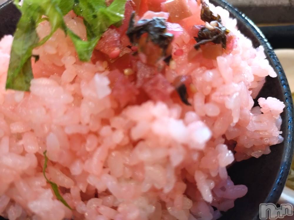 長岡人妻デリヘル長岡人妻市(ナガオカヒトヅマイチ) ひかり★リアル不倫体感度250%(38)の4月1日写メブログ「出勤します＊*」