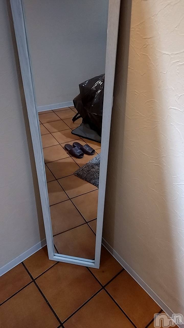 長岡デリヘル長岡人妻市(ナガオカヒトヅマイチ)ひかり★リアル不倫体感度250%(38)の2024年7月14日写メブログ「３連休＊*」