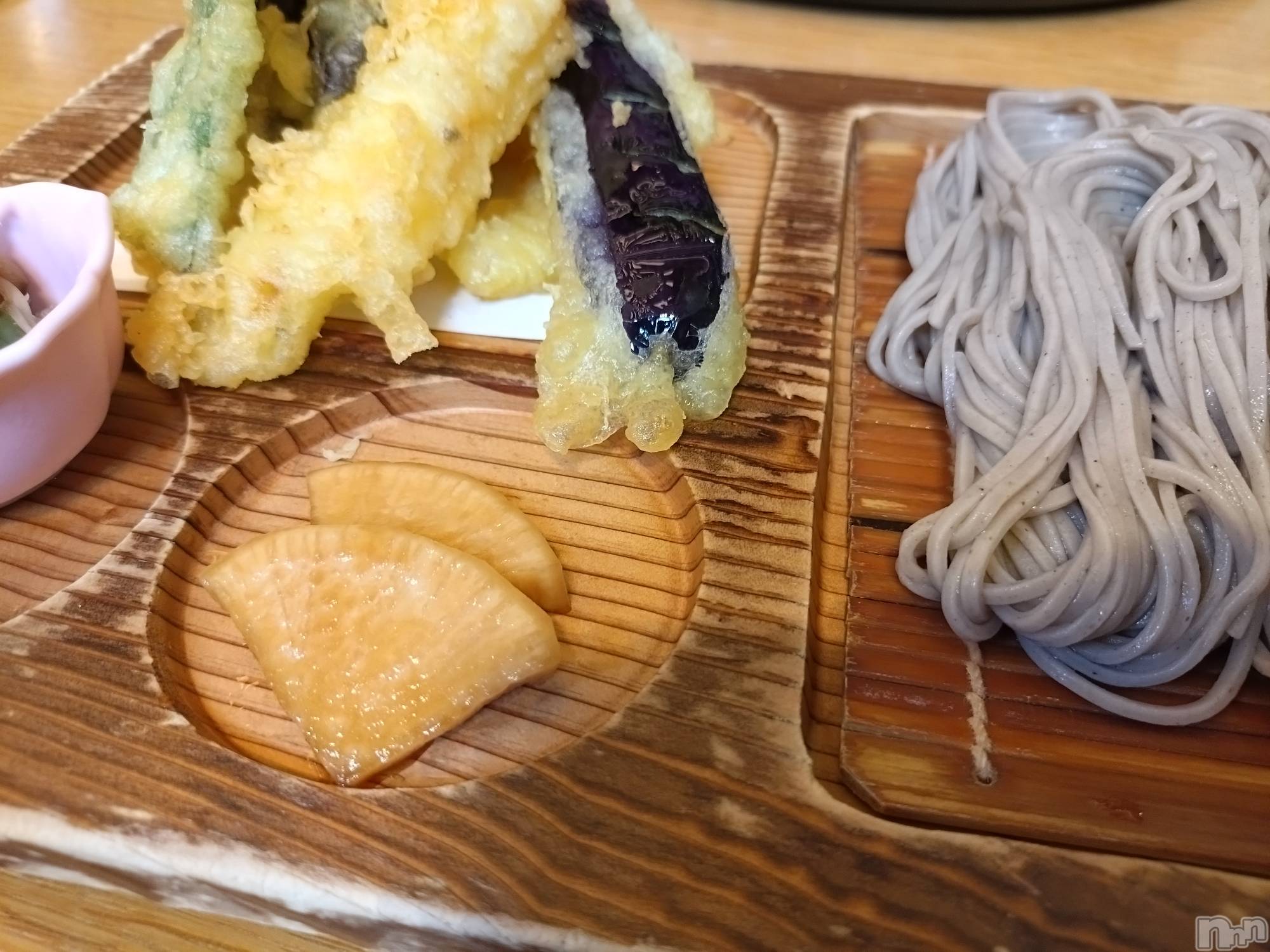 長岡デリヘル長岡人妻市(ナガオカヒトヅマイチ)ひかり★リアル不倫体感度250%(38)の2024年11月4日写メブログ「連休３日目＊*」