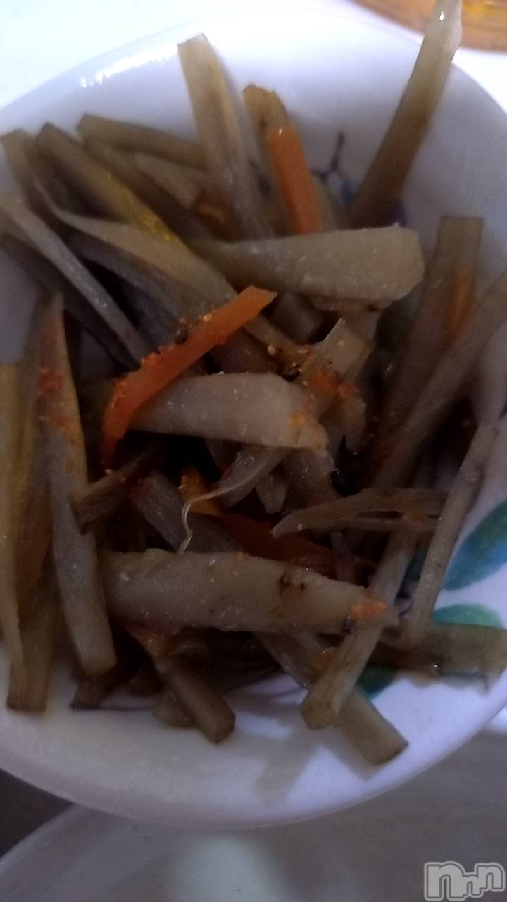 長岡デリヘル長岡人妻市(ナガオカヒトヅマイチ)ひかり★リアル不倫体感度250%(38)の2025年11月15日写メブログ「出勤します＊*」