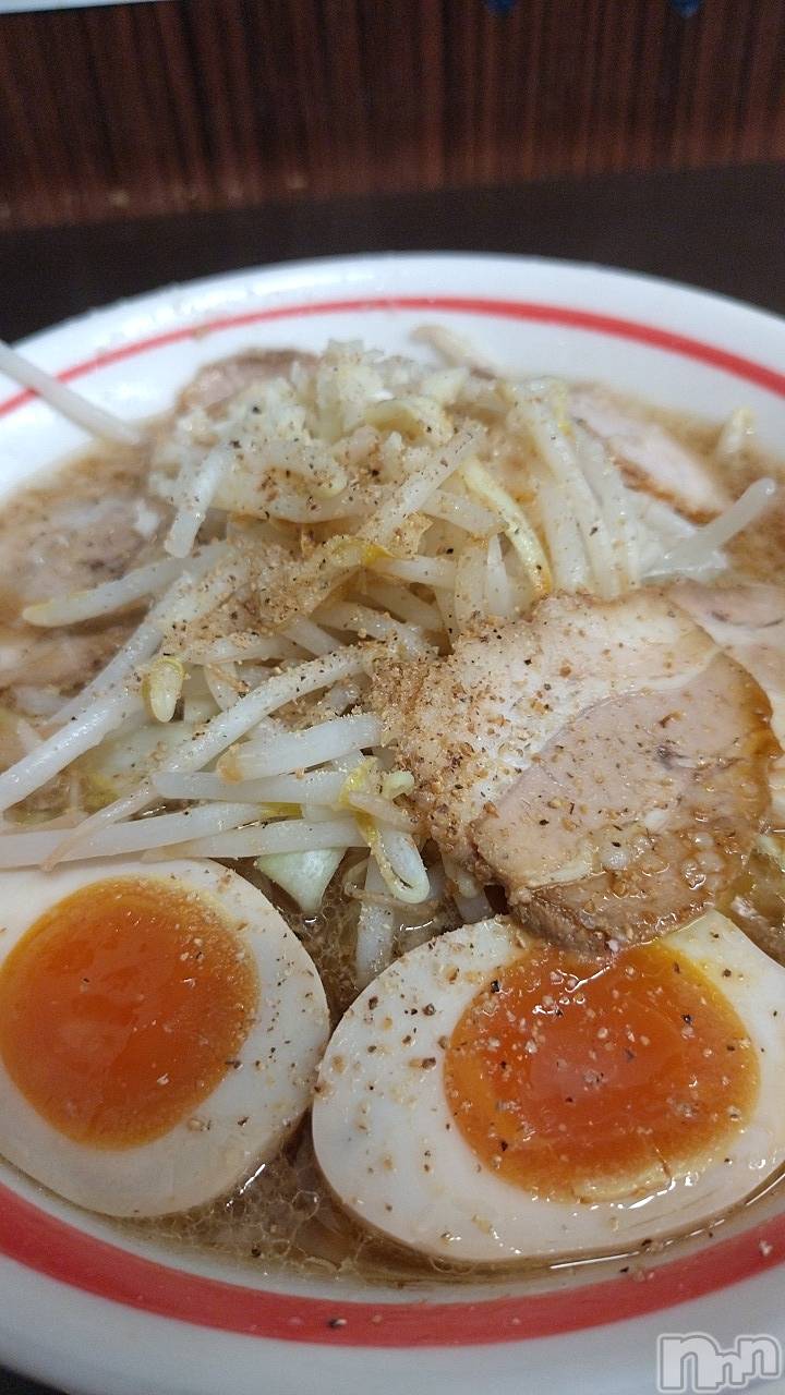 長岡デリヘル長岡人妻市(ナガオカヒトヅマイチ)ひかり★背徳の『密会』(38)の2026年5月8日写メブログ「金曜日＊*」