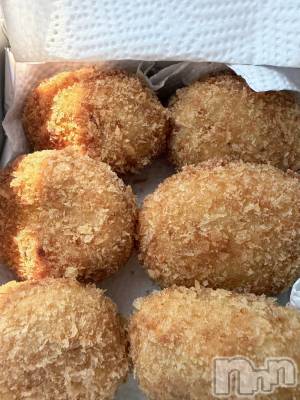 長岡デリヘル 長岡人妻市(ナガオカヒトヅマイチ) ひかり★背徳の『密会』(38)の10月3日写メブログ「出勤してます＊*」