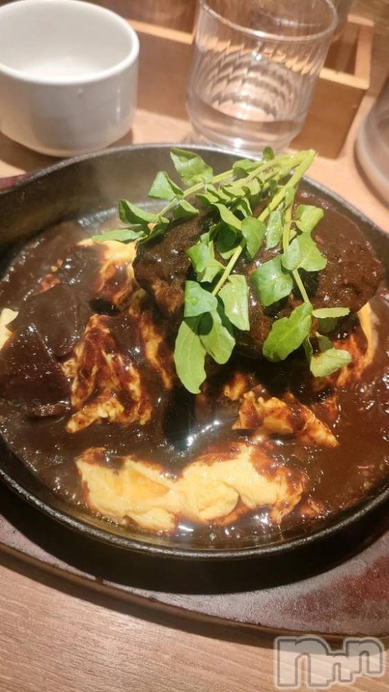 三条デリヘル新潟デリヘル倶楽部　三条店(ニイガタデリヘルクラブ　サンジョウテン) まき(19)の4月6日写メブログ「飯テロのお時間」