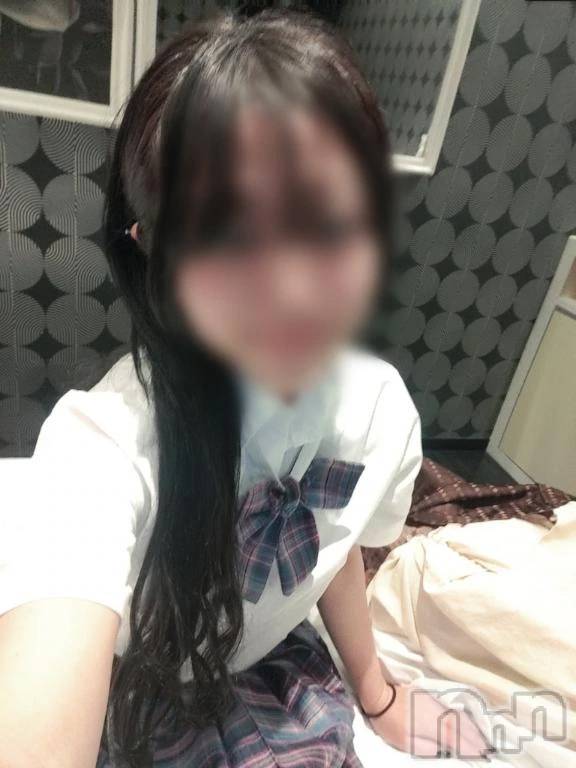 三条デリヘル新潟デリヘル倶楽部　三条店(ニイガタデリヘルクラブ　サンジョウテン) まき(19)の9月25日写メブログ「4日ぶり‎🤍」