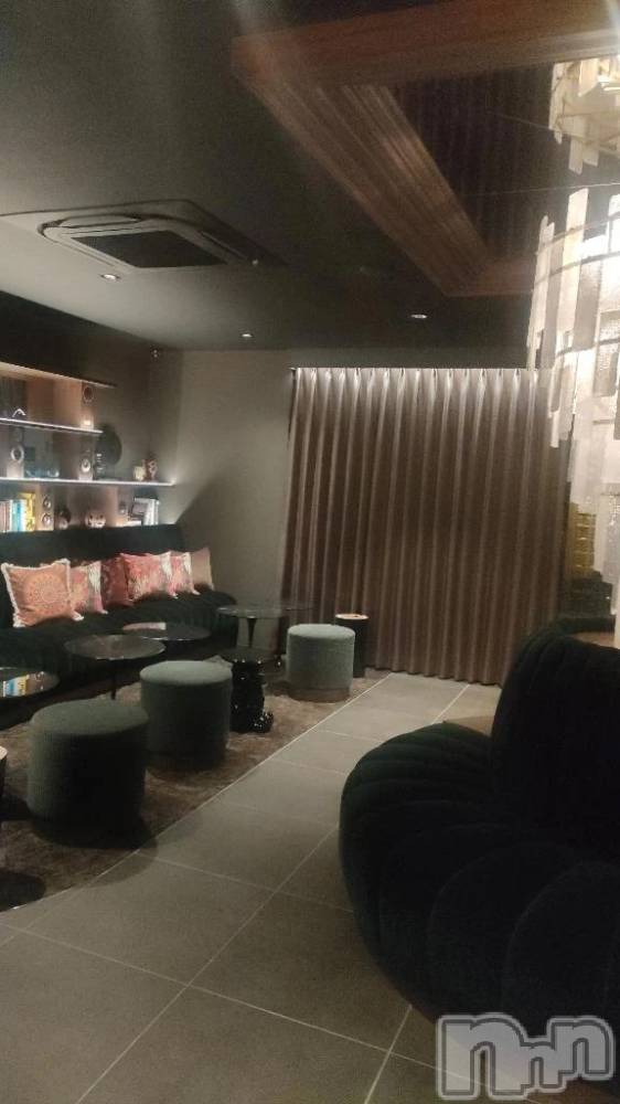 三条デリヘル新潟デリヘル倶楽部　三条店(ニイガタデリヘルクラブ　サンジョウテン) まき(19)の10月20日写メブログ「お腹すいたぁ」