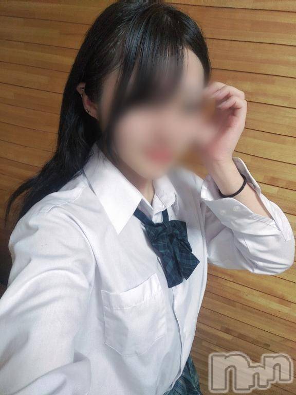 三条デリヘル新潟デリヘル倶楽部　三条店(ニイガタデリヘルクラブ　サンジョウテン)まき(19)の2025年4月12日写メブログ「います‎🤍」