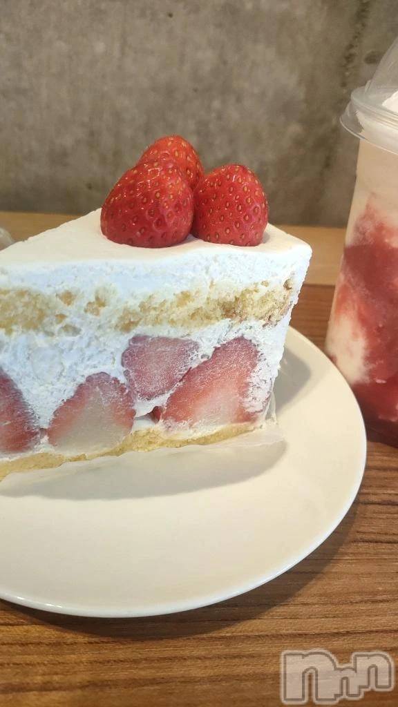 三条デリヘル新潟デリヘル倶楽部　三条店(ニイガタデリヘルクラブ　サンジョウテン)まき(19)の2025年9月27日写メブログ「久々に🍓」