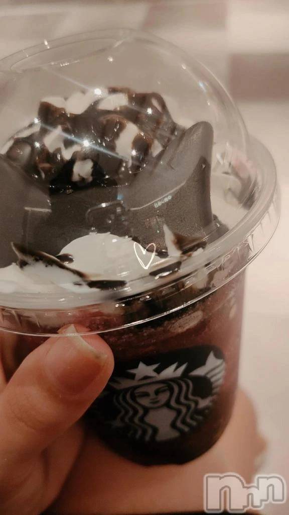 三条デリヘル新潟デリヘル倶楽部　三条店(ニイガタデリヘルクラブ　サンジョウテン)まき(19)の2025年10月12日写メブログ「食レポ(笑)」