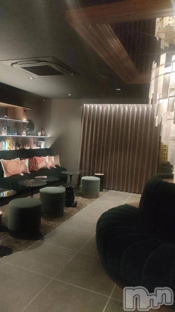 三条デリヘル新潟デリヘル倶楽部　三条店(ニイガタデリヘルクラブ　サンジョウテン)まき(19)の2025年10月20日写メブログ「お腹すいたぁ」